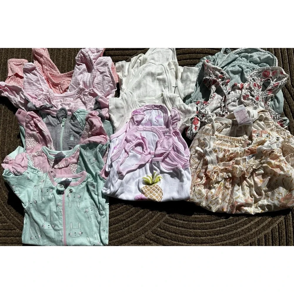 LOT Bundle (21 pieces) Baby girl clothes one piece sets NB 0-3 3-6 6-9 m Paisley